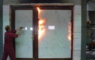 Dřevěné dveře s požární odolností